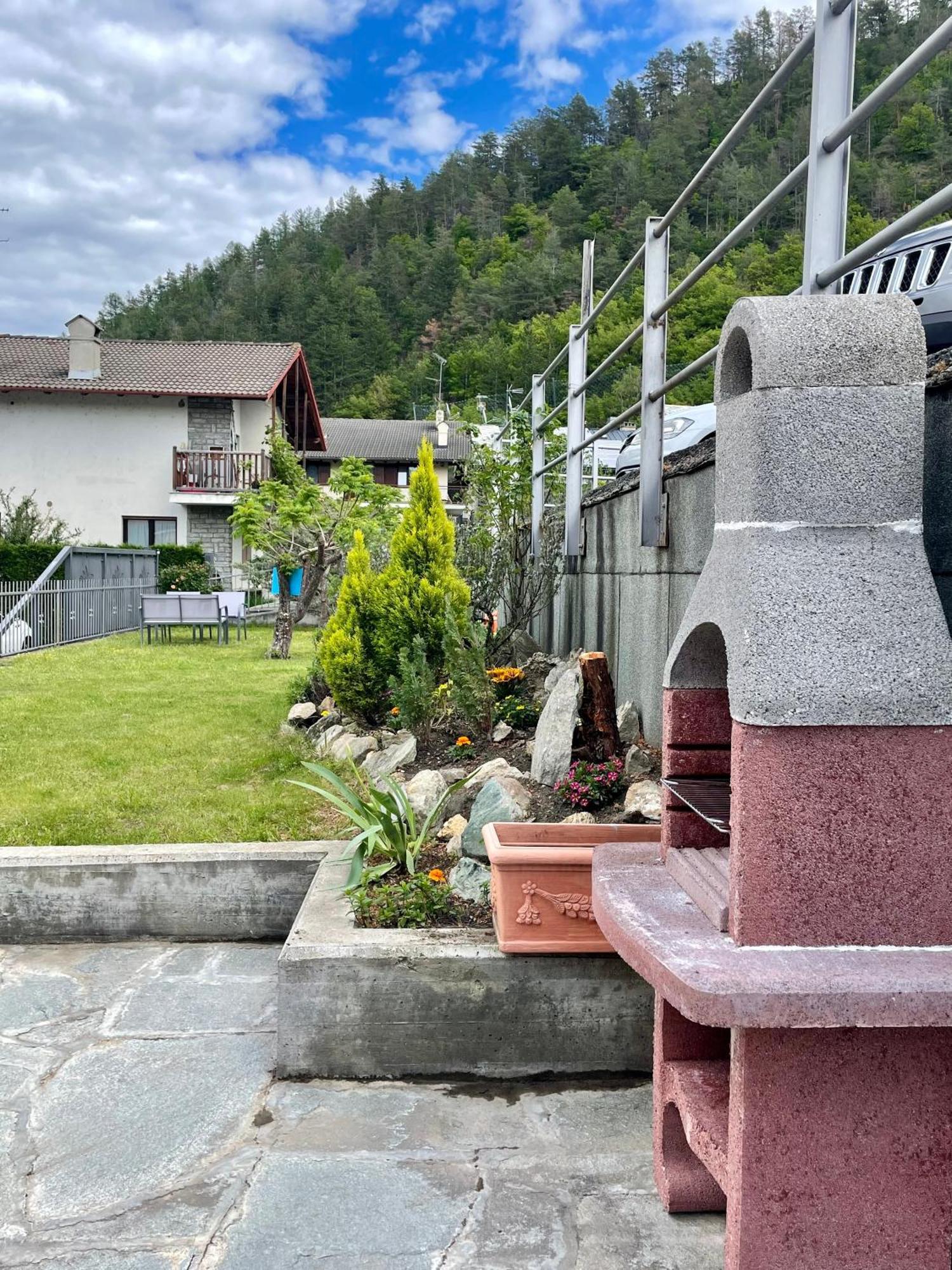 Casa Kristel Cir Comunale N 14 Aosta Kültér fotó