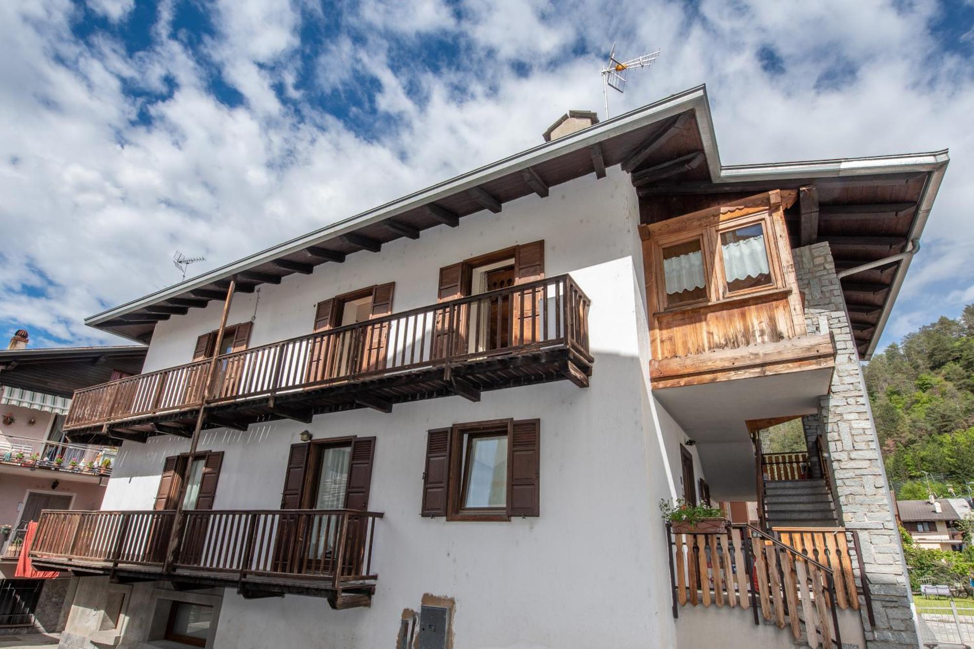 Casa Kristel Cir Comunale N 14 Aosta Kültér fotó