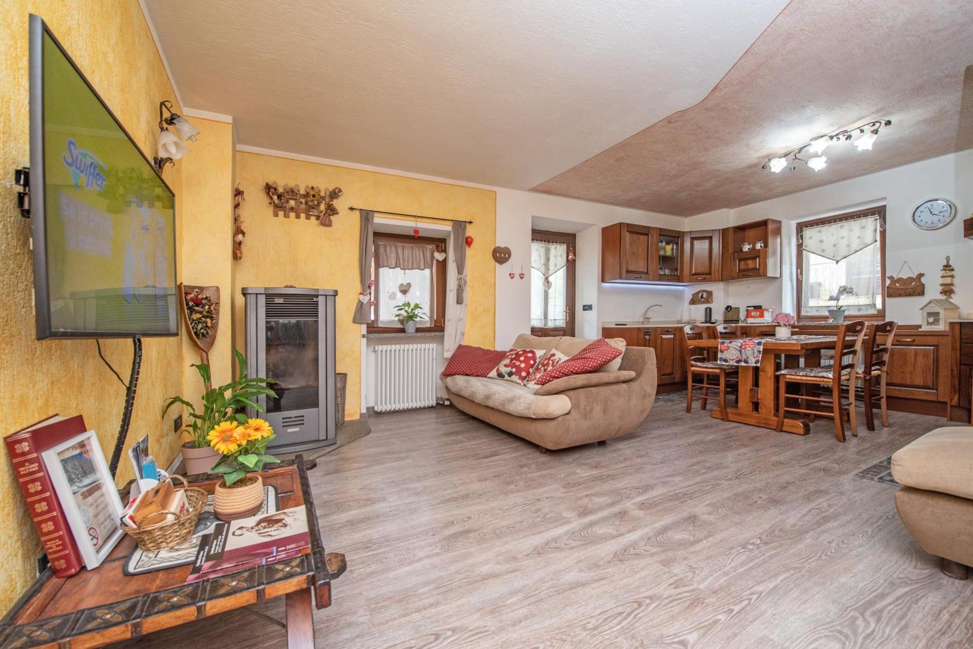 Casa Kristel Cir Comunale N 14 Aosta Kültér fotó